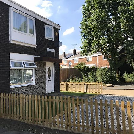 4 Bed House Next To Basildon Town Centre Villa Exterior foto