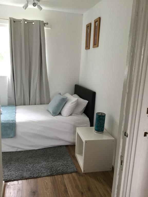 4 Bed House Next To Basildon Town Centre Villa Exterior foto