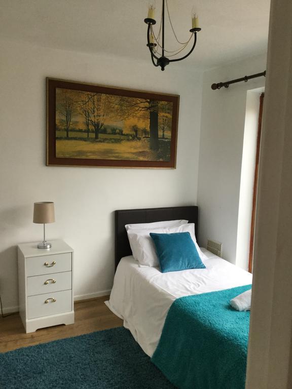 4 Bed House Next To Basildon Town Centre Villa Exterior foto